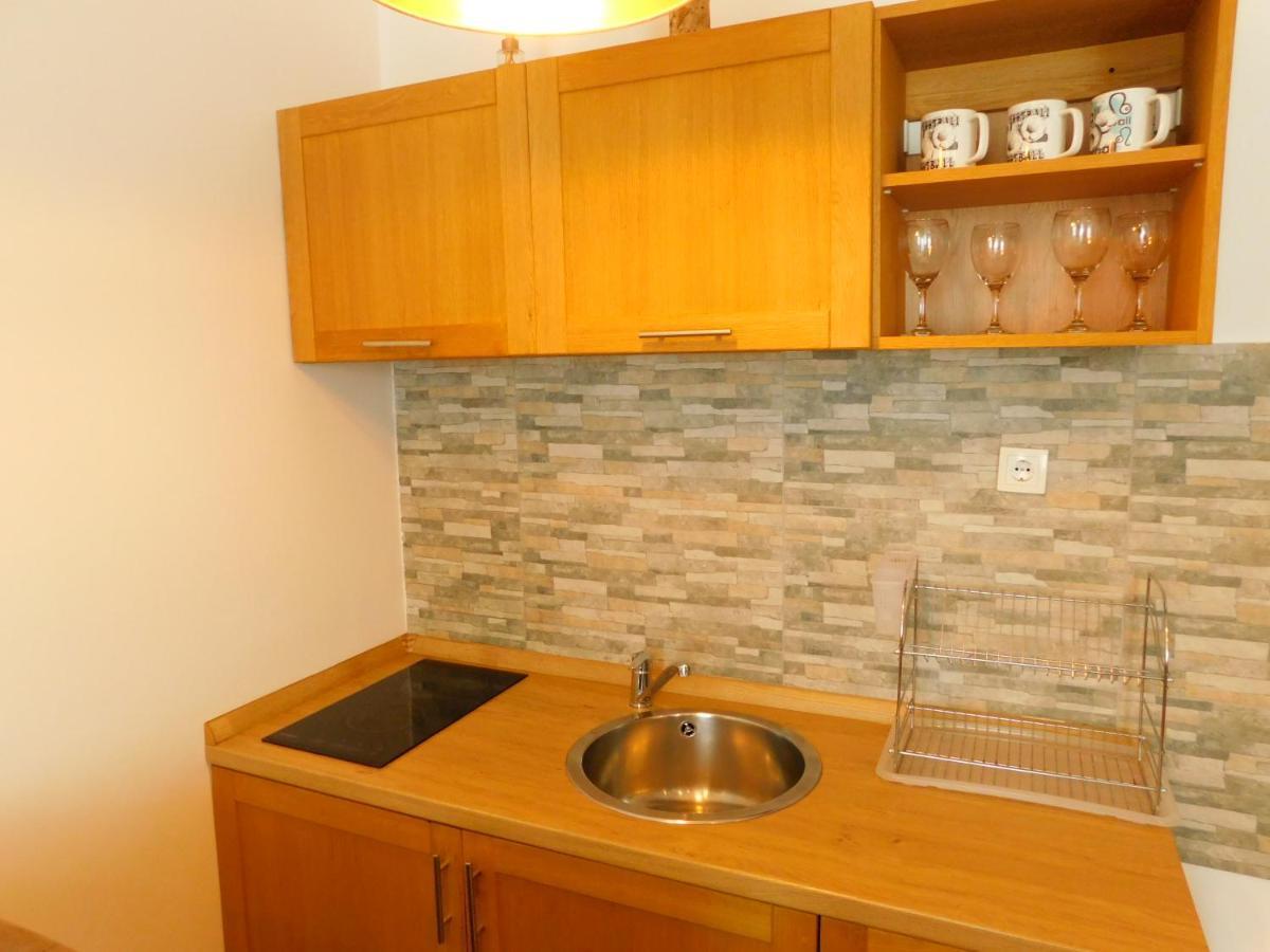 יהורינה Apartments Rapid מראה חיצוני תמונה