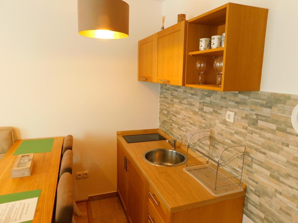 יהורינה Apartments Rapid מראה חיצוני תמונה