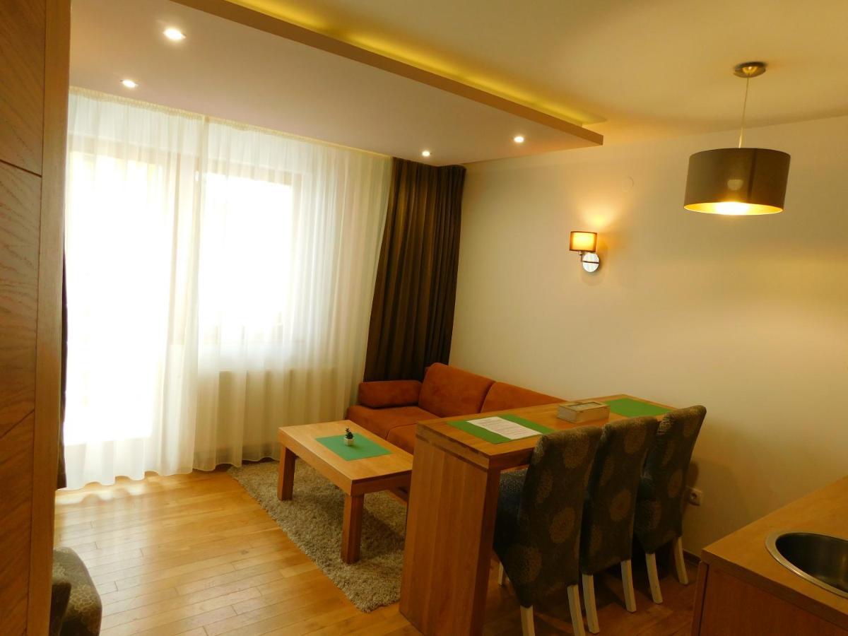 יהורינה Apartments Rapid מראה חיצוני תמונה