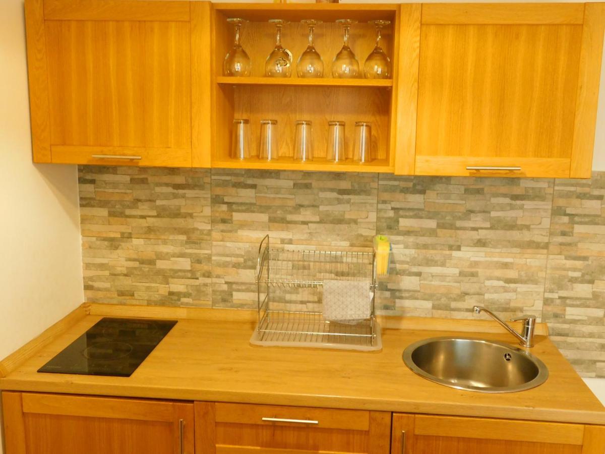 יהורינה Apartments Rapid מראה חיצוני תמונה