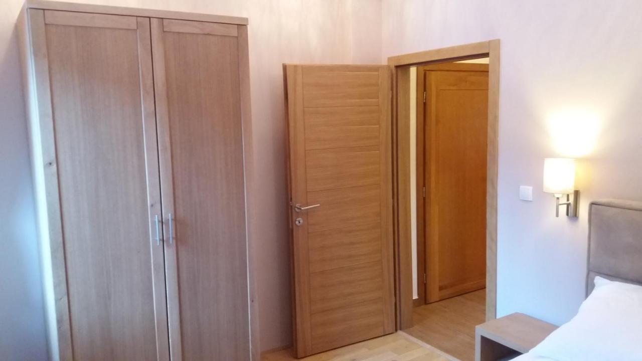 יהורינה Apartments Rapid מראה חיצוני תמונה