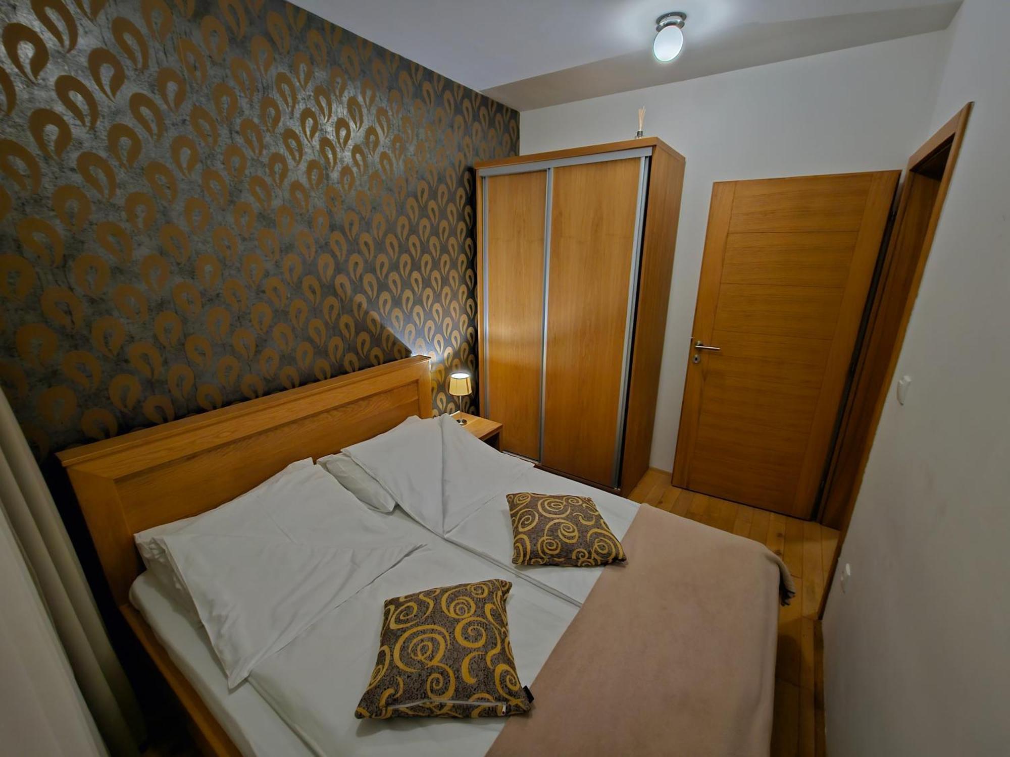 יהורינה Apartments Rapid מראה חיצוני תמונה