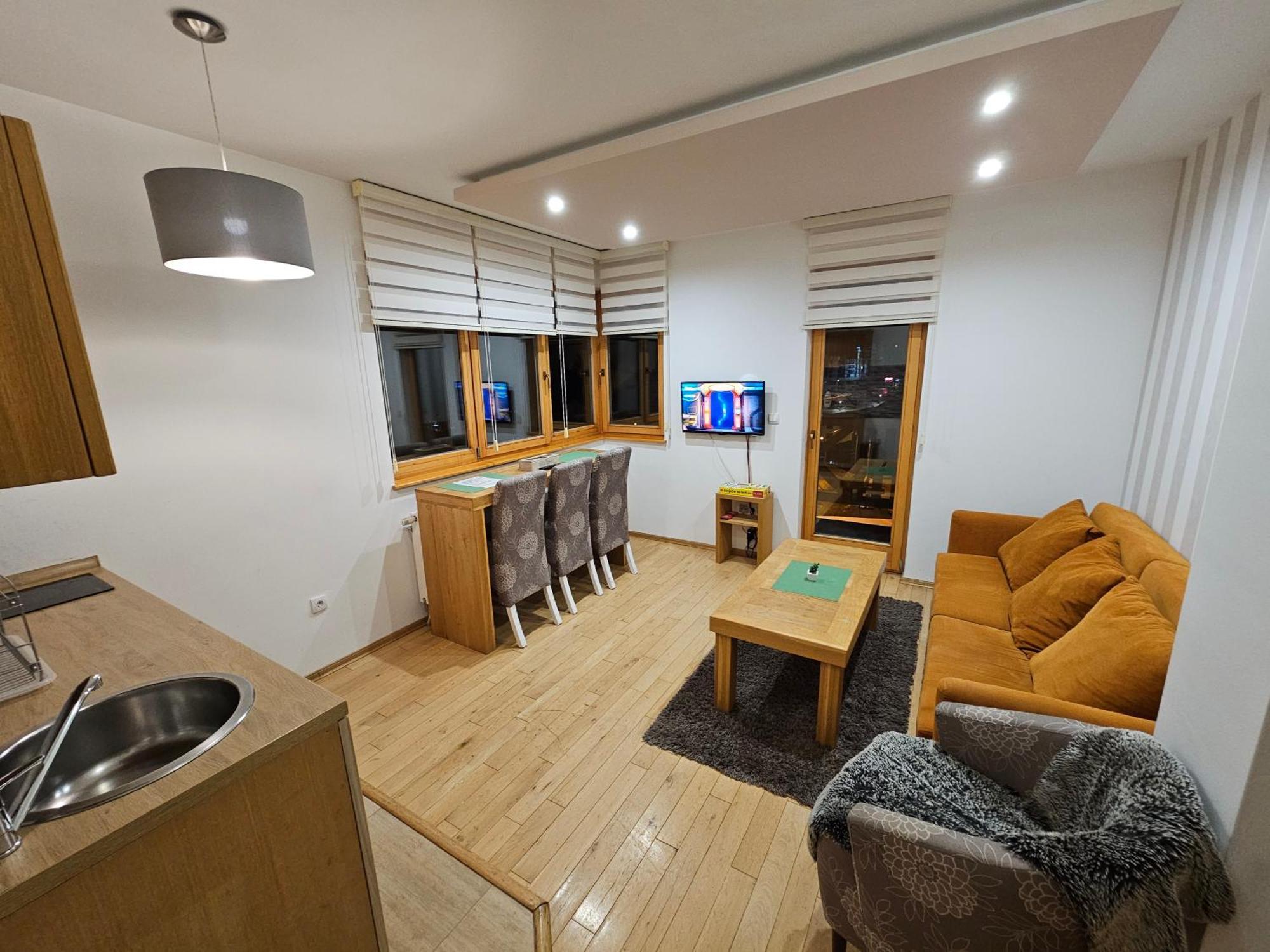 יהורינה Apartments Rapid מראה חיצוני תמונה