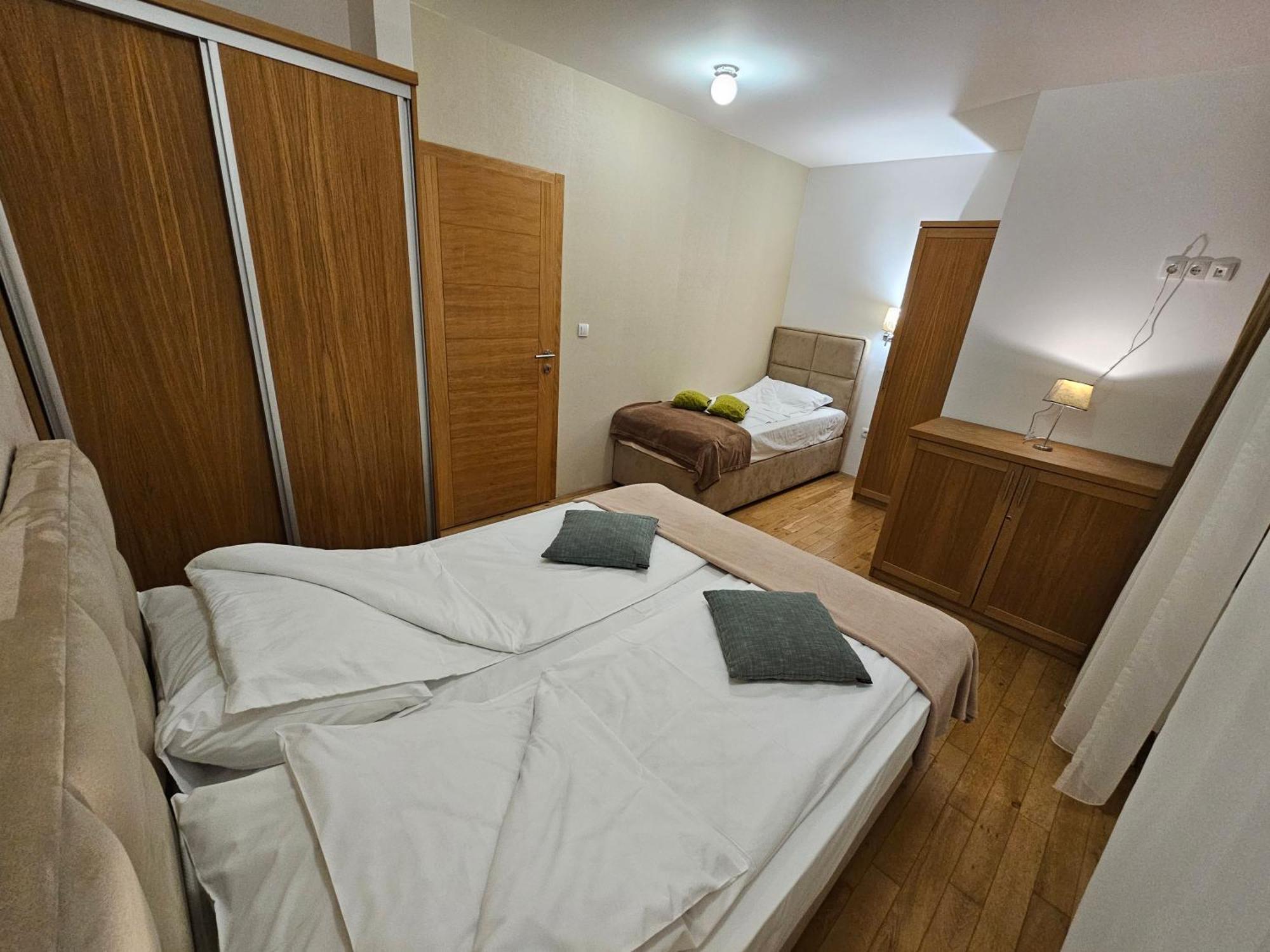 יהורינה Apartments Rapid מראה חיצוני תמונה