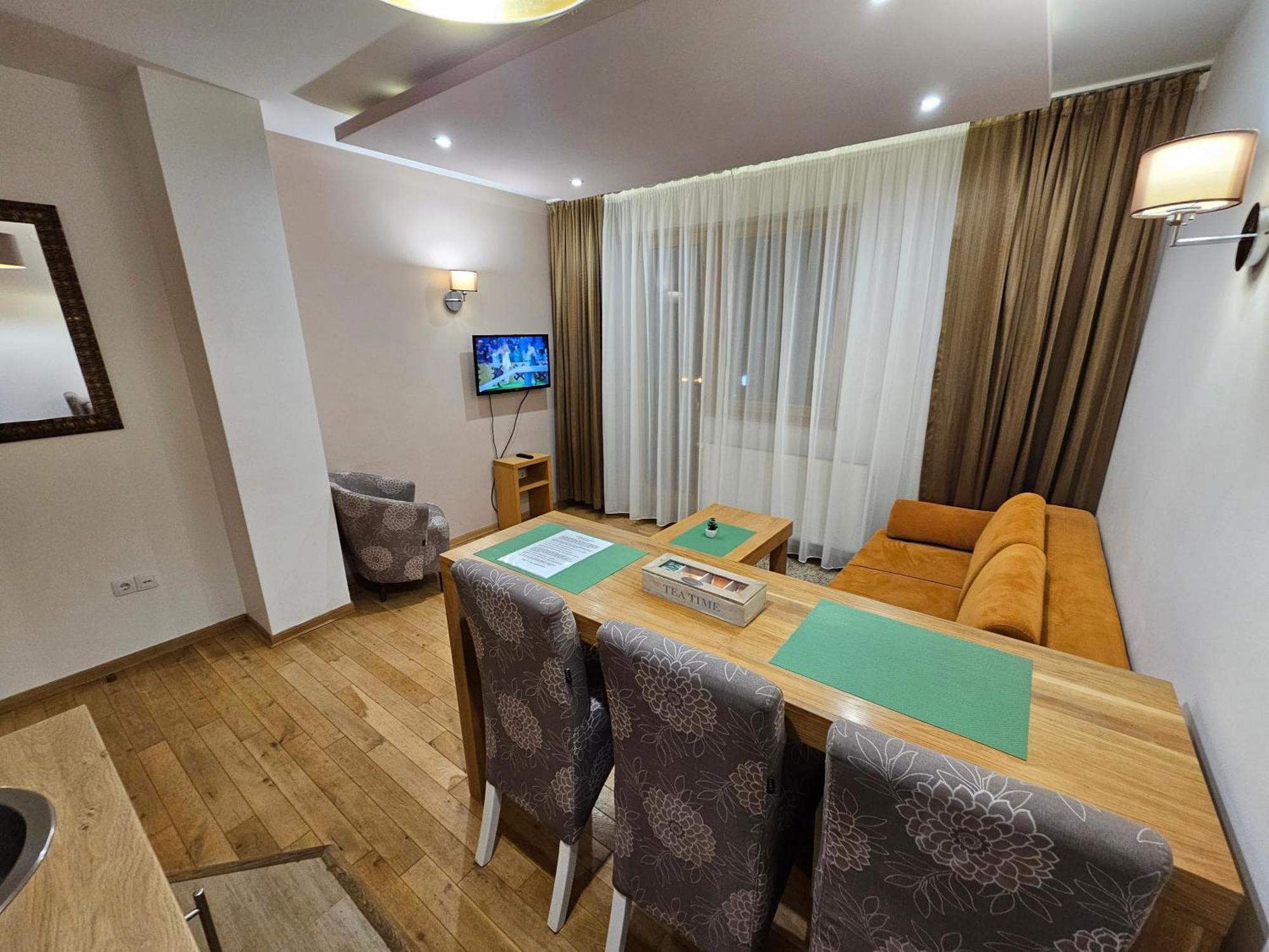 יהורינה Apartments Rapid מראה חיצוני תמונה