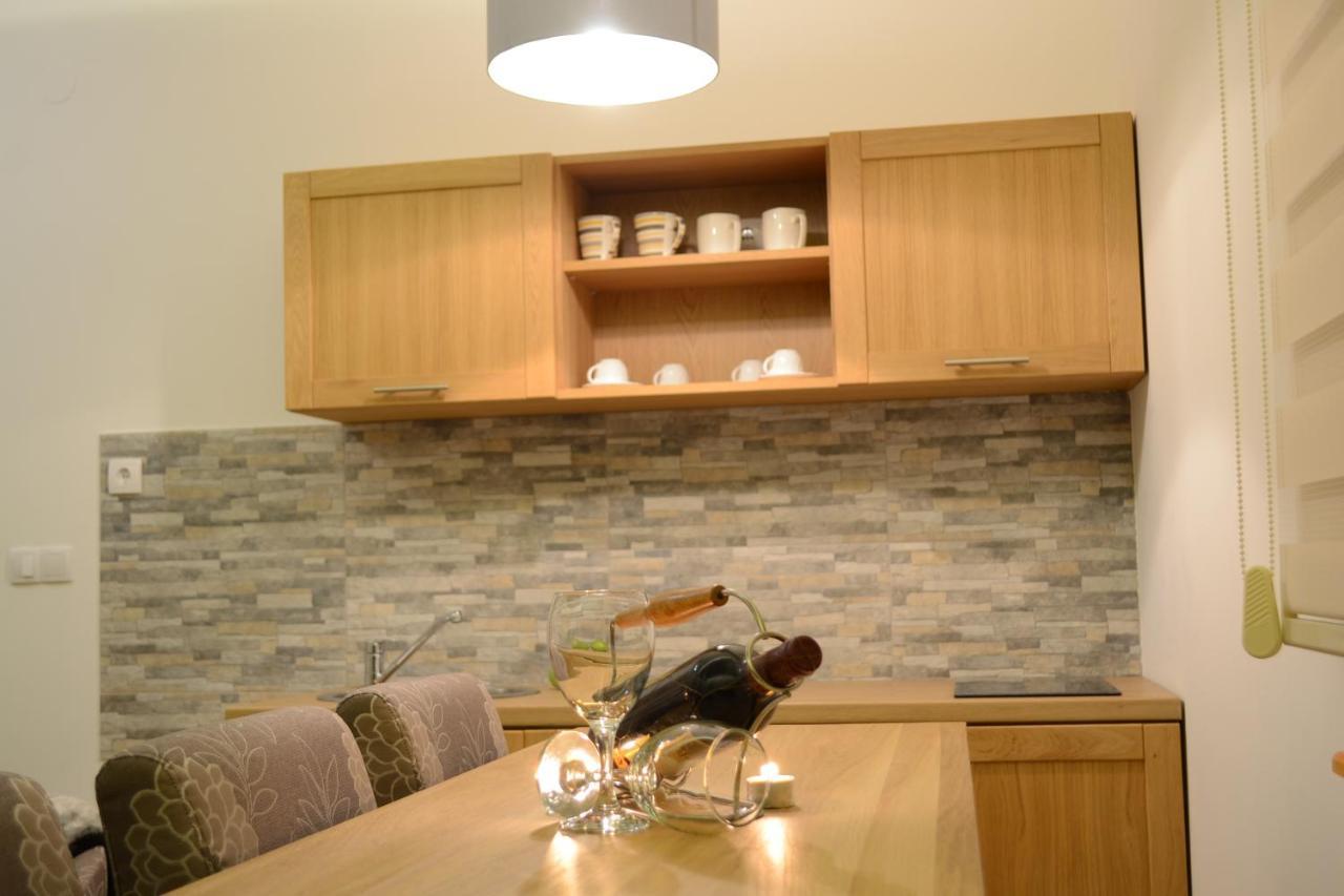 יהורינה Apartments Rapid מראה חיצוני תמונה